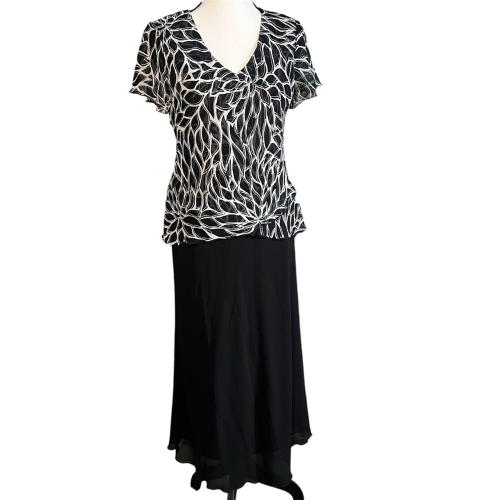 EnFocus Studio Women’s Layered Elegant Black Dress Size 6P Long